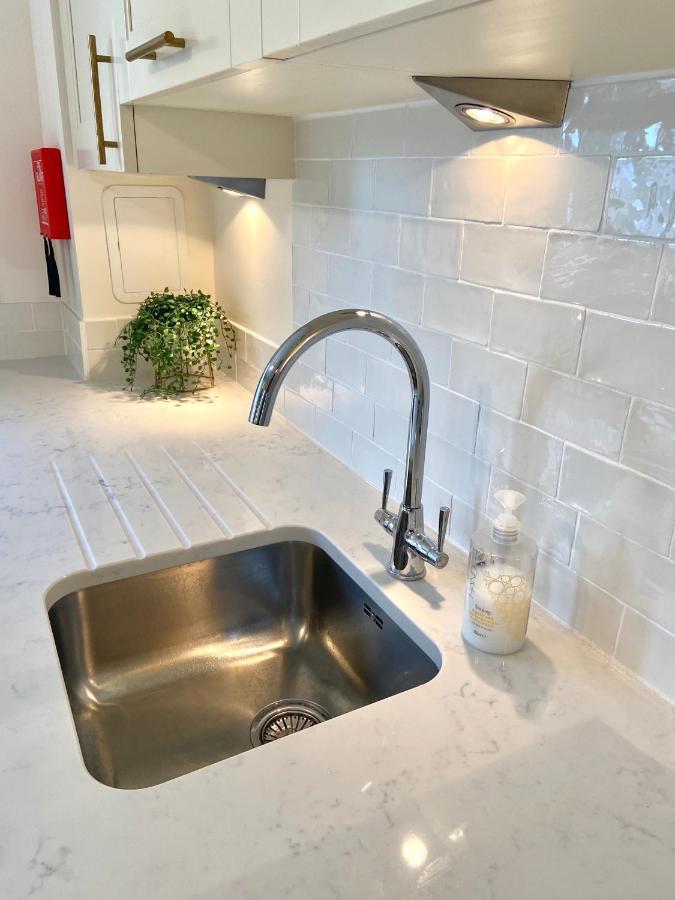 Monart Stylish City Centre Apartment, 2 Bed, Sleeps 6 Perth Luaran gambar